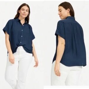 EVERLANE go weave easy shirt. Light blue size 8